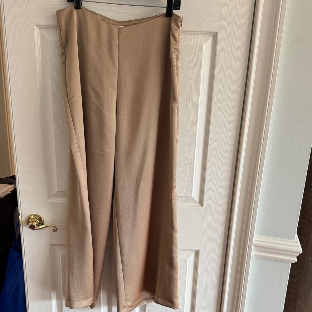 Trina Turk Silky Elegant Wide-Leg Pants: SIZE 12
